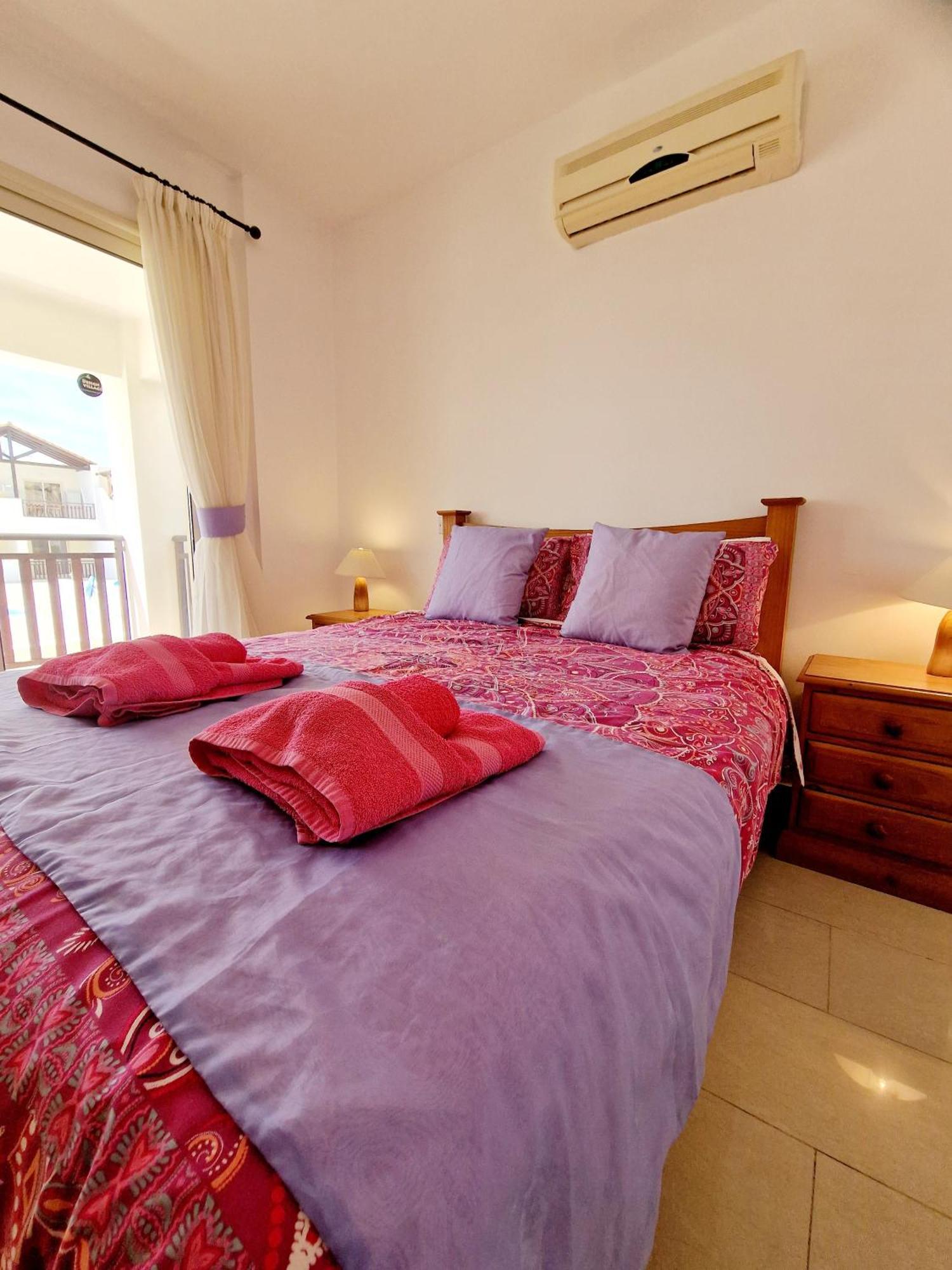 C5 Vanessa Poolside Apartment Peyia Dış mekan fotoğraf